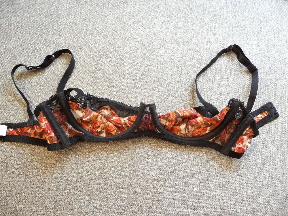 Soutien Gorge/ Brassi&egrave;re Armatures Marron Orang&eacute; Noir- Etam Vêtements