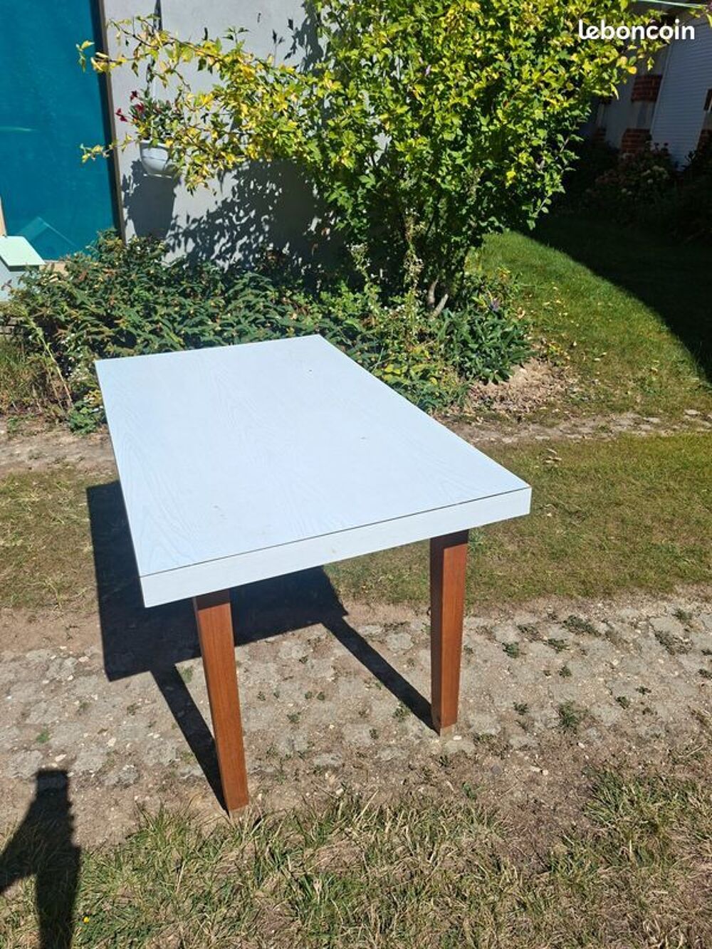 TABLE Meubles