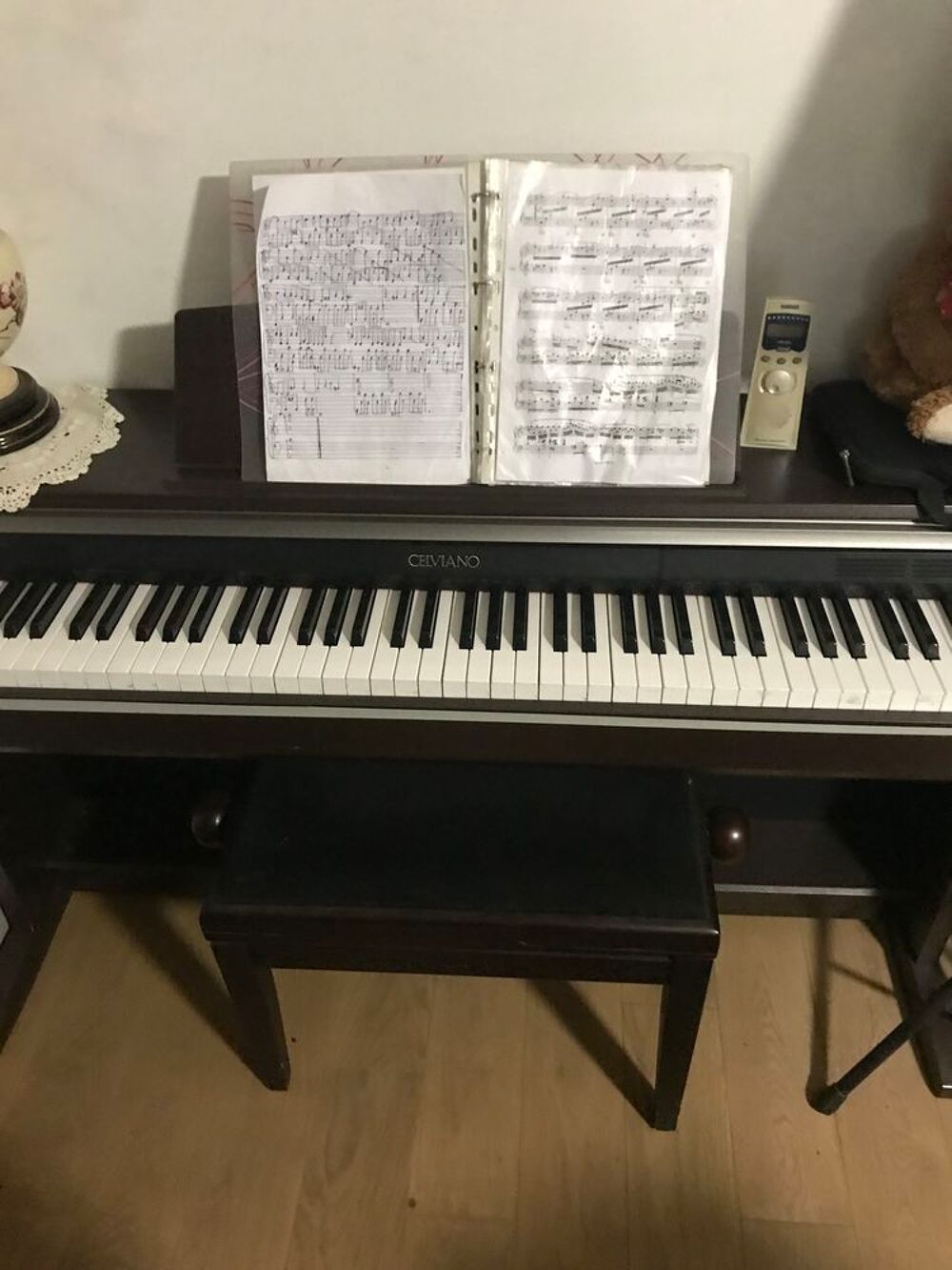 Piano occasion Instruments de musique