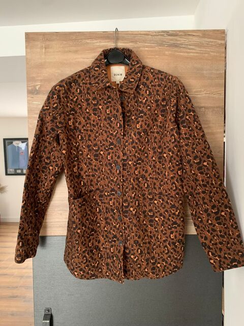 Veste en jean manches longues imprimé léopard Saleilles (66)