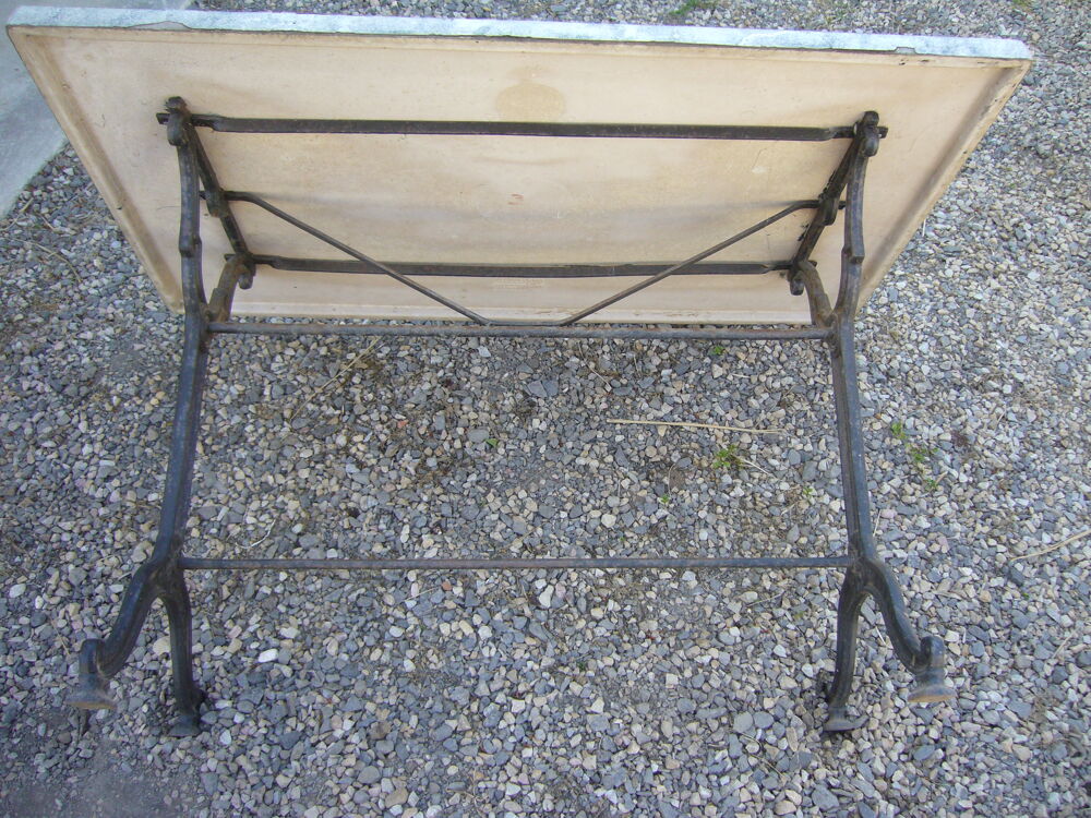Table bistrot pied fonte Meubles