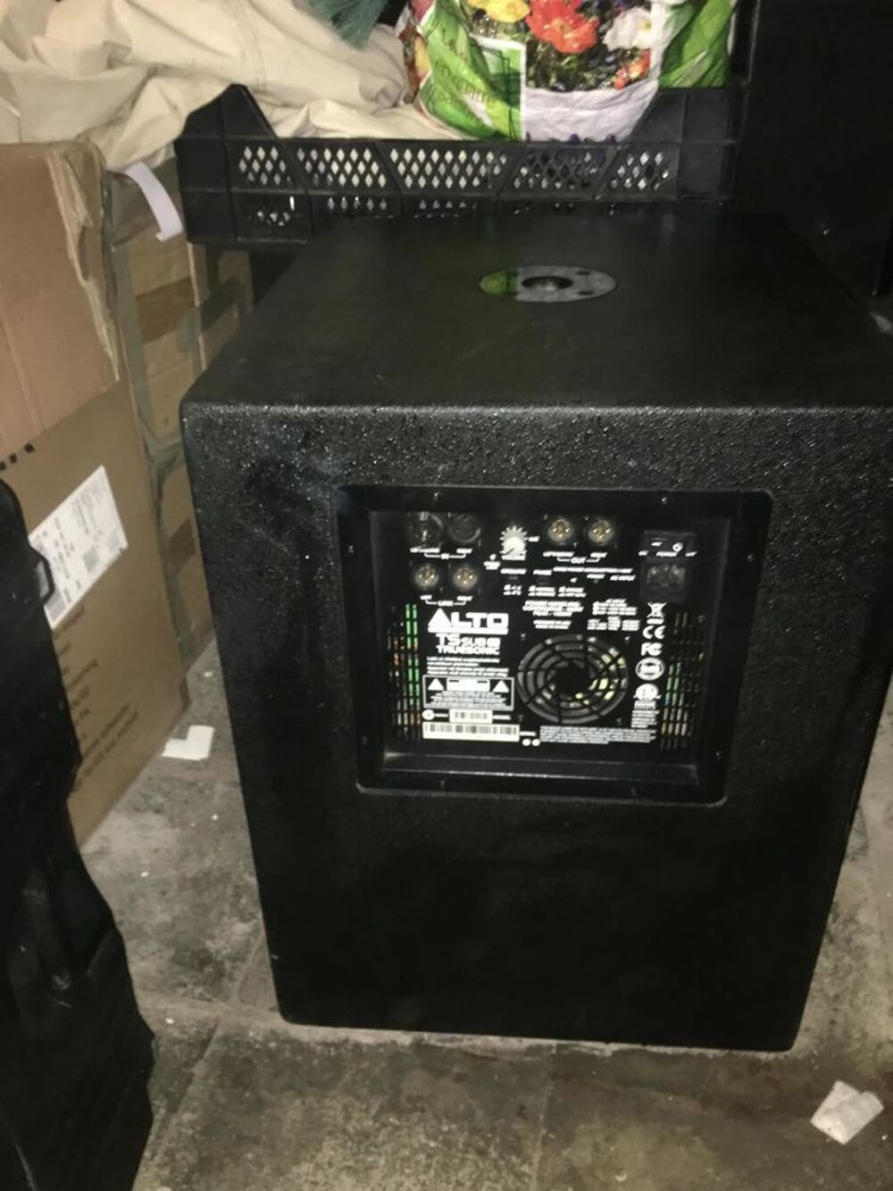 Caisson Bass marque ALTO, 1800W ,actif(amplifi&eacute;) Audio et hifi