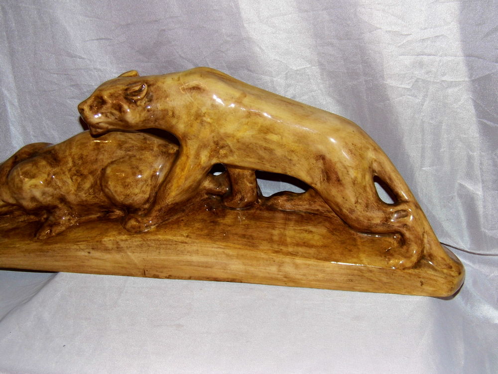 Sculpture lion lionne felin faience craquel&eacute;e vintage ann&eacute;es 60 r&eacute;tro Décoration