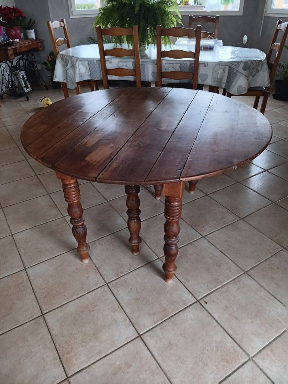 Table &agrave; manger bois rustique Meubles