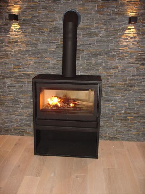 Poele a bois neuf 9kw 1890 Annecy (74)