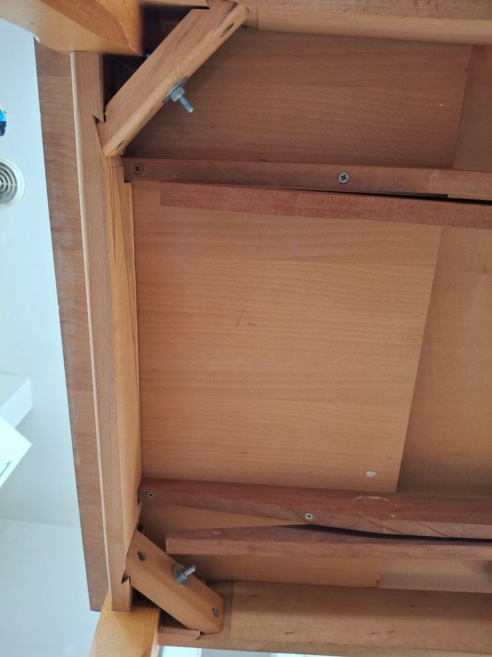 Table h&ecirc;tre bois massif avec 2 rallonges Meubles
