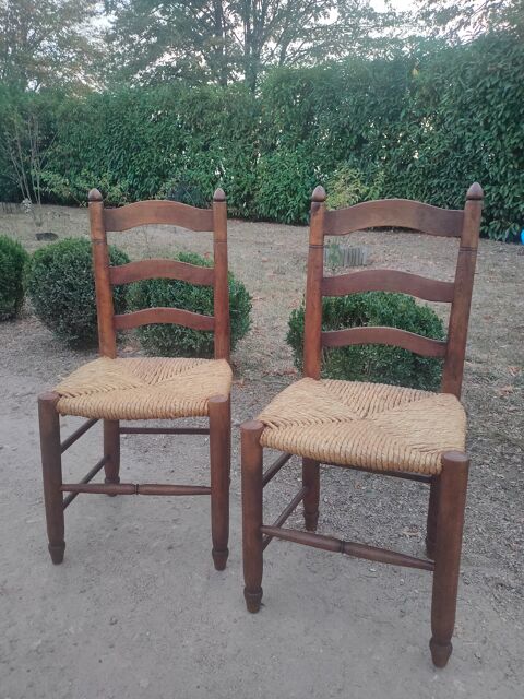 2 anciennes chaises en peuplier 80 Avermes (03)