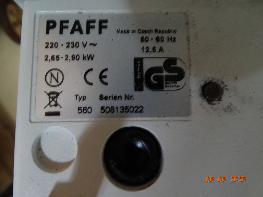 Machine &agrave; repasser &agrave; cylindre de marque PFAFF Electroménager