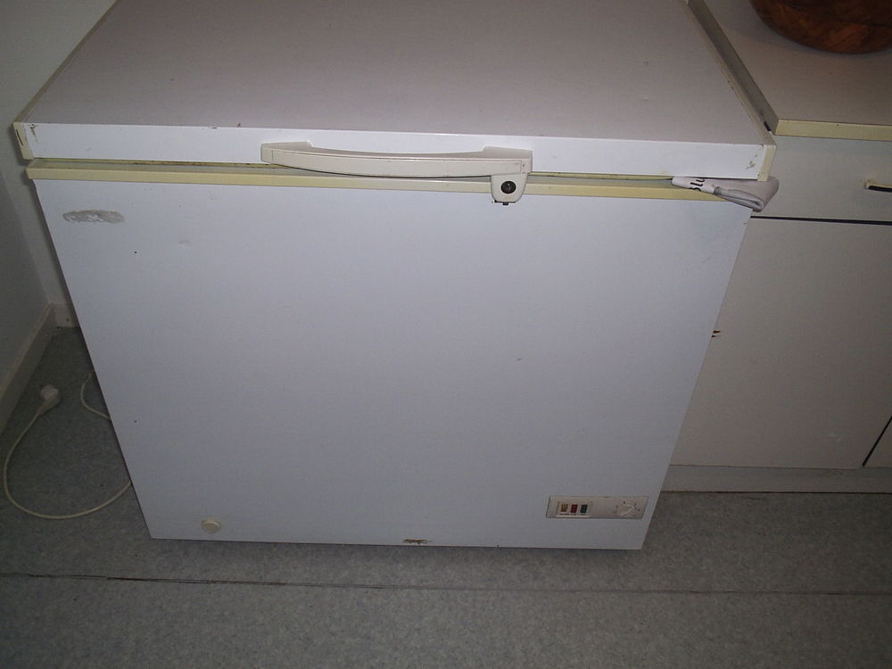 bonjour je un cong&eacute;lateur coffre 07 66 01 52 31 Electroménager