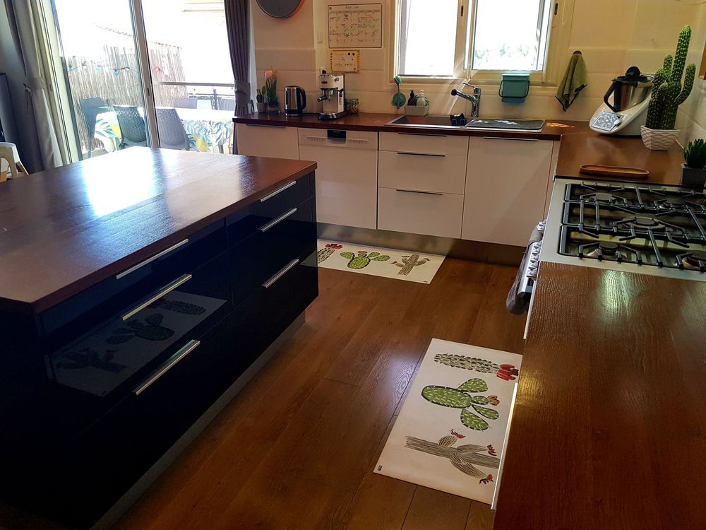 CUISINE EQUIPEE EN FORME L + ilot + LV + EVIER + Mitigeur
Cuisine