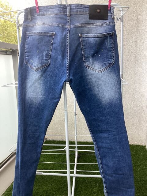Lot de Jeans et un short homme 15 Lyon 8 (69)