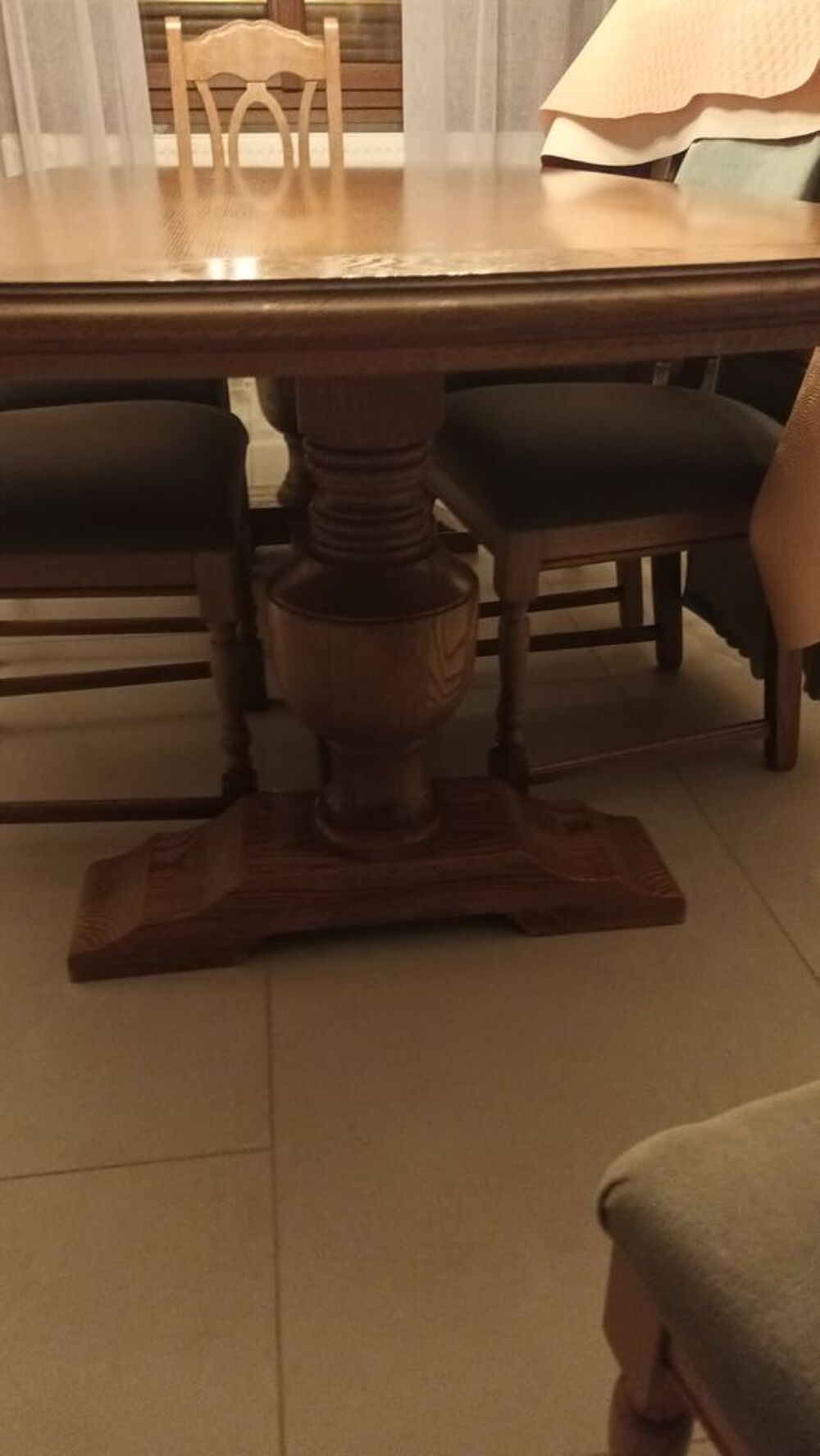 Table de salle &agrave; manger Meubles