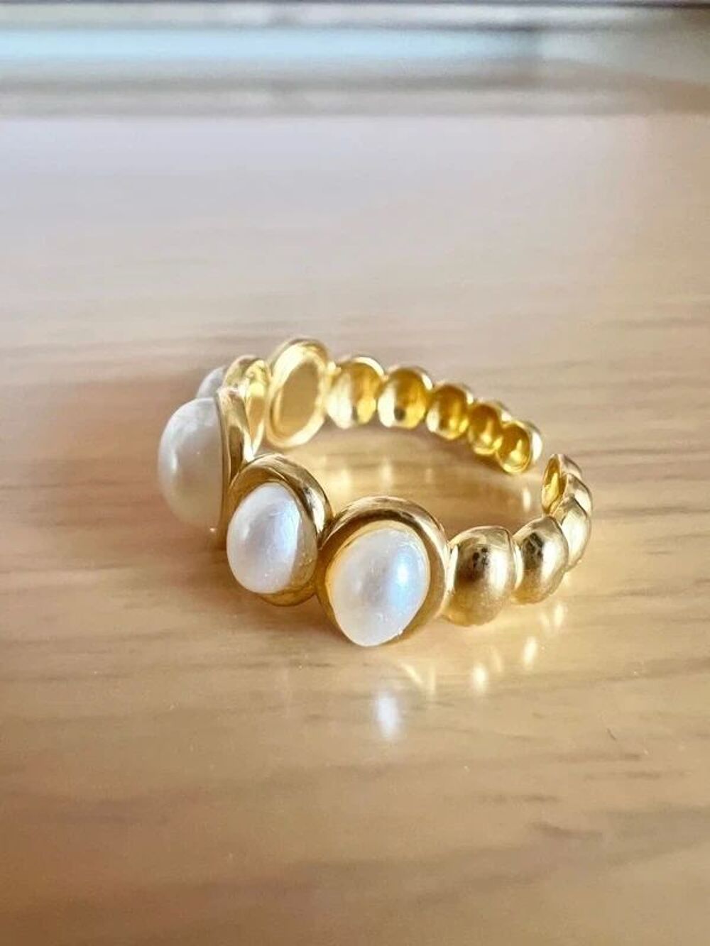 Bague dor&eacute;e ajustable en acier inoxydable. Neuve Bijoux et montres