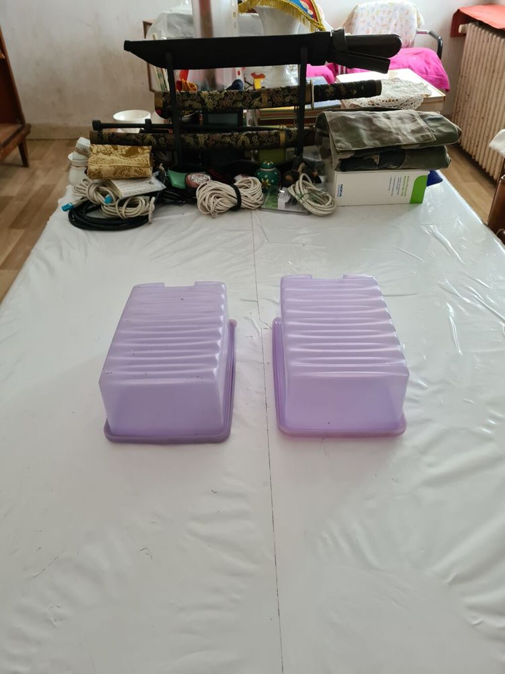 Boites Ventil&eacute;es &agrave; Clapets De 1,6L Conservation Tupperwere ! Cuisine
