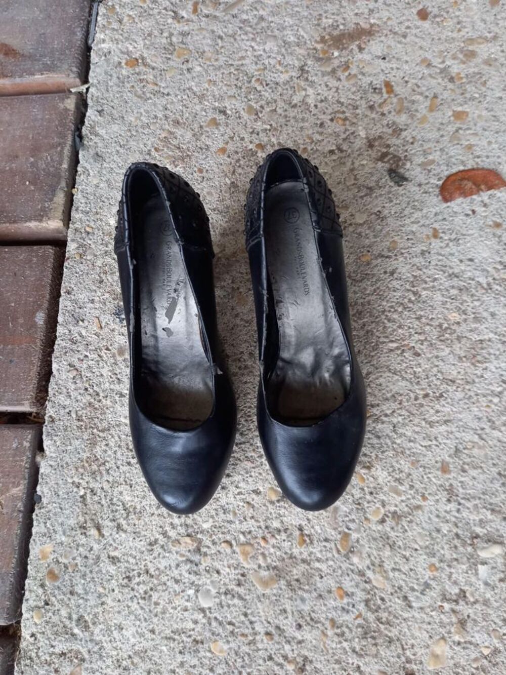 Chaussure femme &agrave; talon.39 pour et 37 peu utilis Chaussures