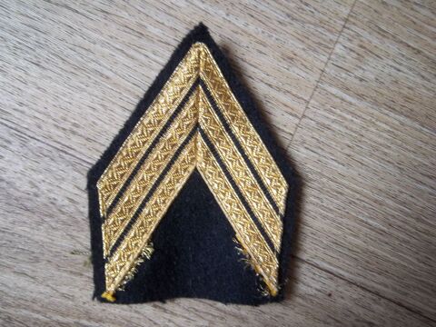 sergent chef grade galon militaire Valognes (50)