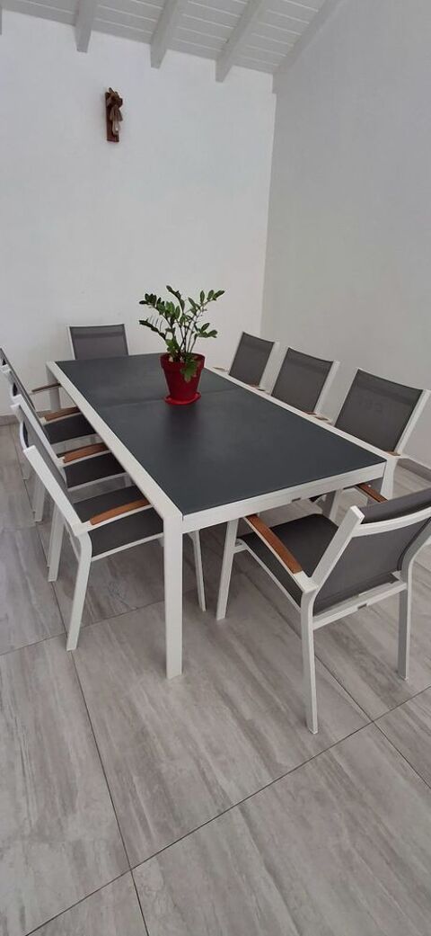 Table Extrieur 12 places 950 Baie-Mahault (97)