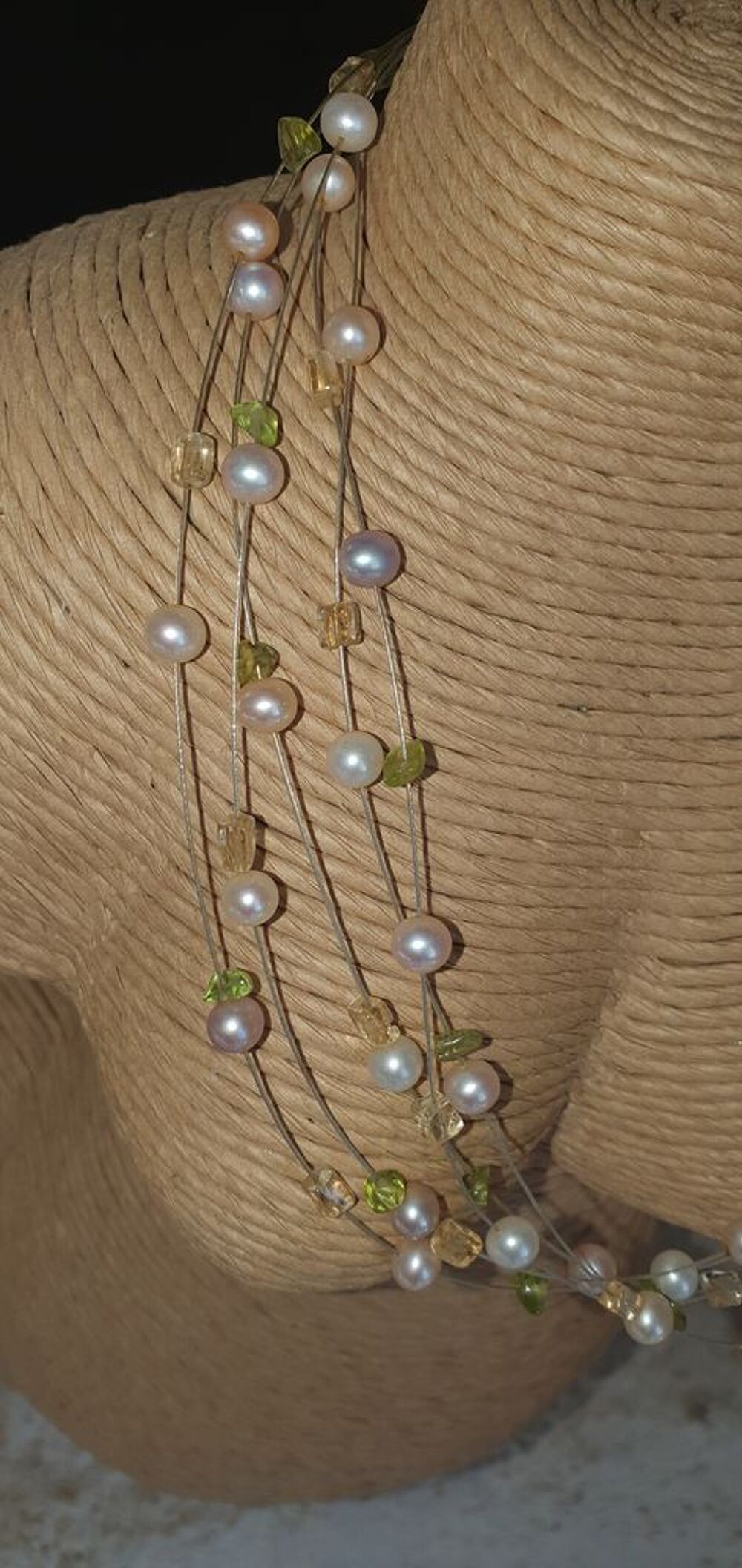 Collier multirangs (5) fermoir or p&eacute;ridot, citrine et perles Bijoux et montres