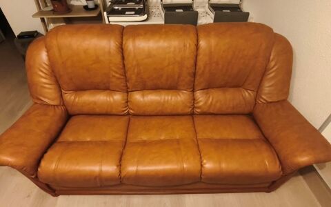 Canap trois places en cuir marron 100 Gan (64)