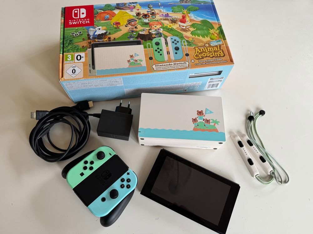 Nintendo Switch Animal Crossing compl&egrave;te en boite Consoles et jeux vidéos