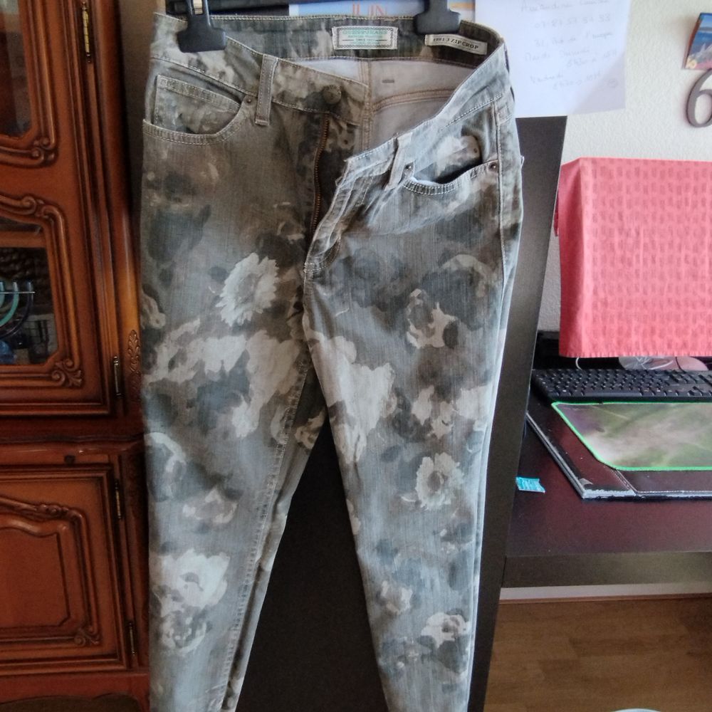 2 jeans vintage marque kenzo et guess Vtements