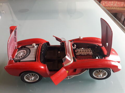 Ferrari marque burago 250 testa rossa 1957 metal 1:18 eme 20 Castel-Sarrazin (40)