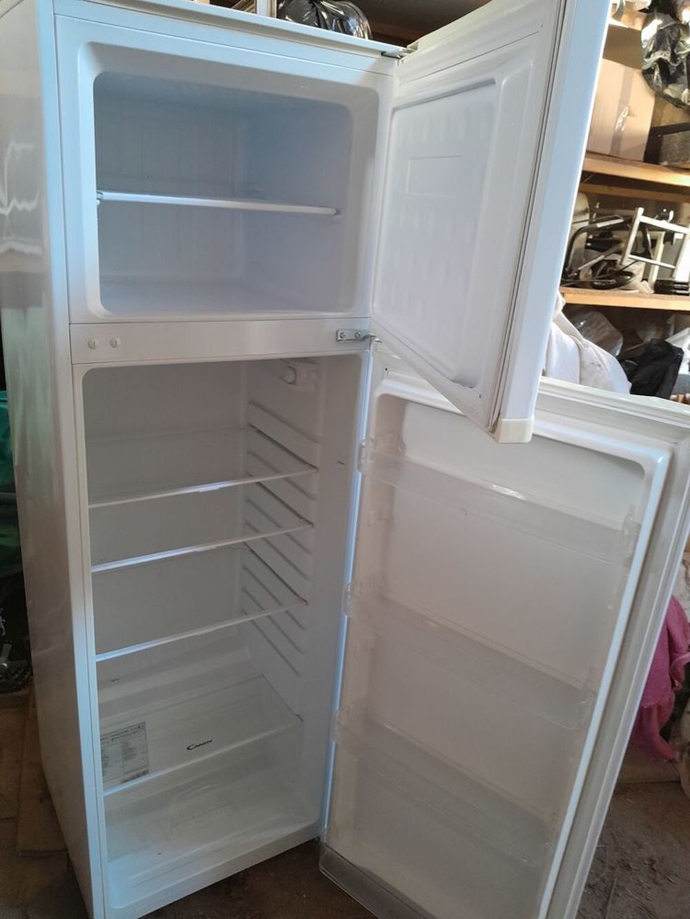 r&eacute;frig&eacute;rateur cong&eacute;lateur 257 litres Electroménager