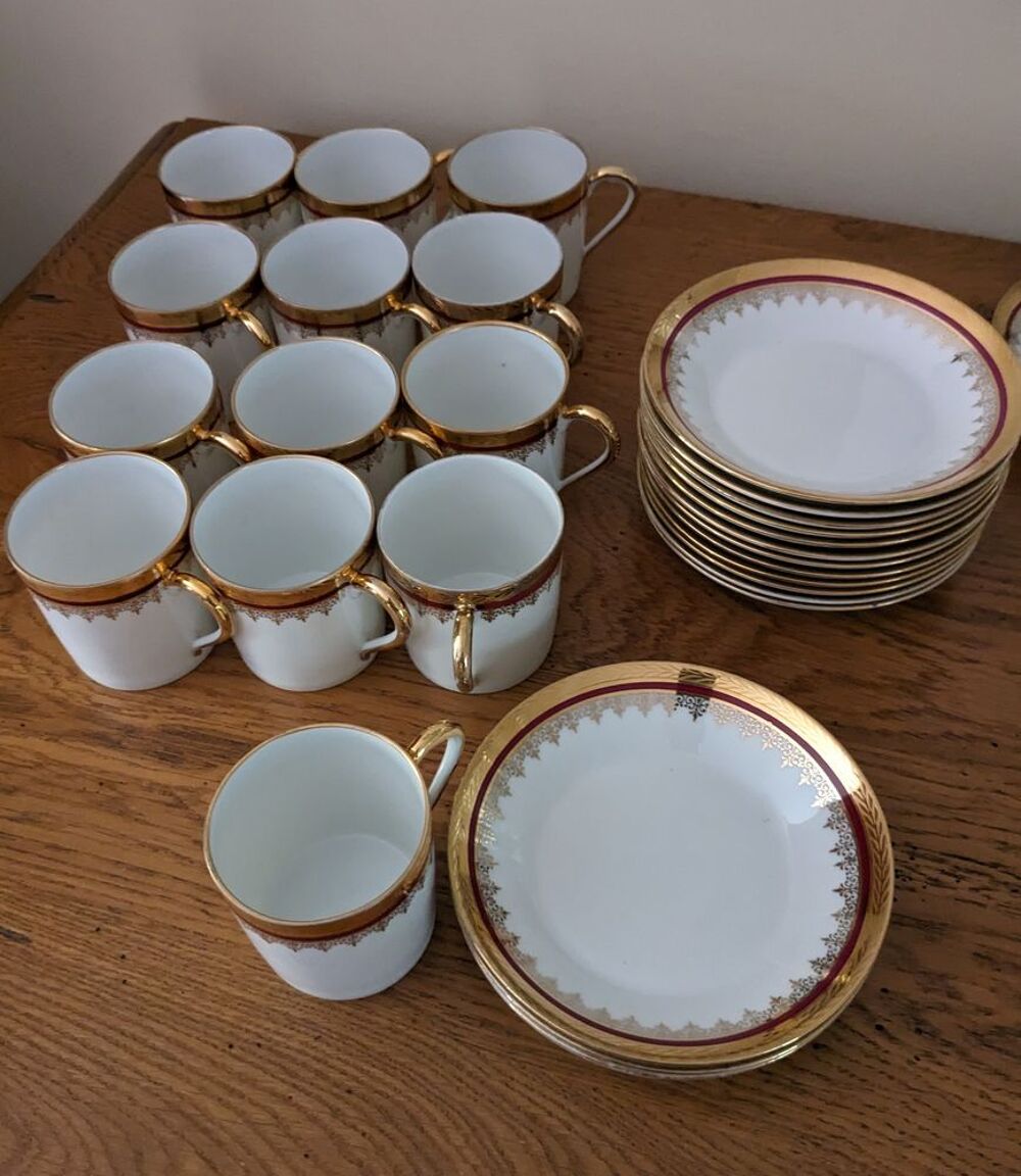Service &agrave; caf&eacute; en porcelaine de Limoges Giraud Cuisine