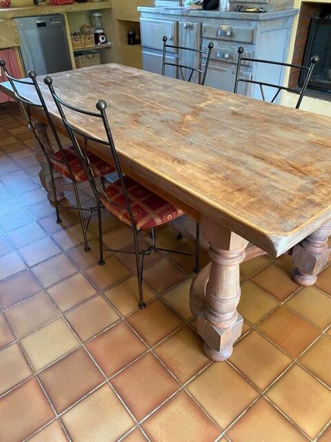 Table  manger + chaises + banc  350 Marcollin (38)