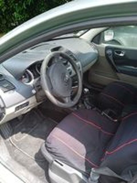 M&eacute;gane II M&eacute;gane 1.9 dCi 120 Luxe Dynamique 2004 occasion 42300 Roanne