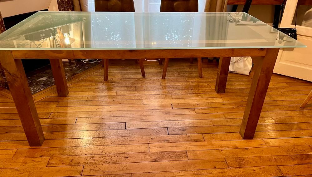 Table salle &agrave; manger tr&egrave;s bon &eacute;tat verre et ch&ecirc;ne Meubles
