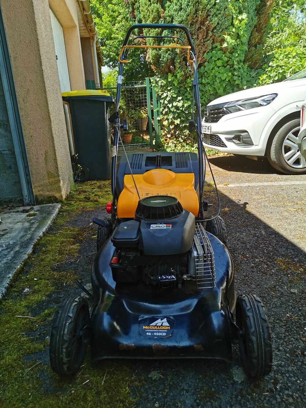 TONDEUSE THERMIQUE TRACTEE M46 Jardin