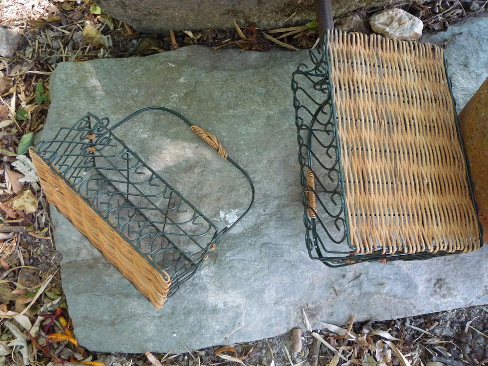 Panier &agrave; verre fer et rotin / porte verre
Bricolage