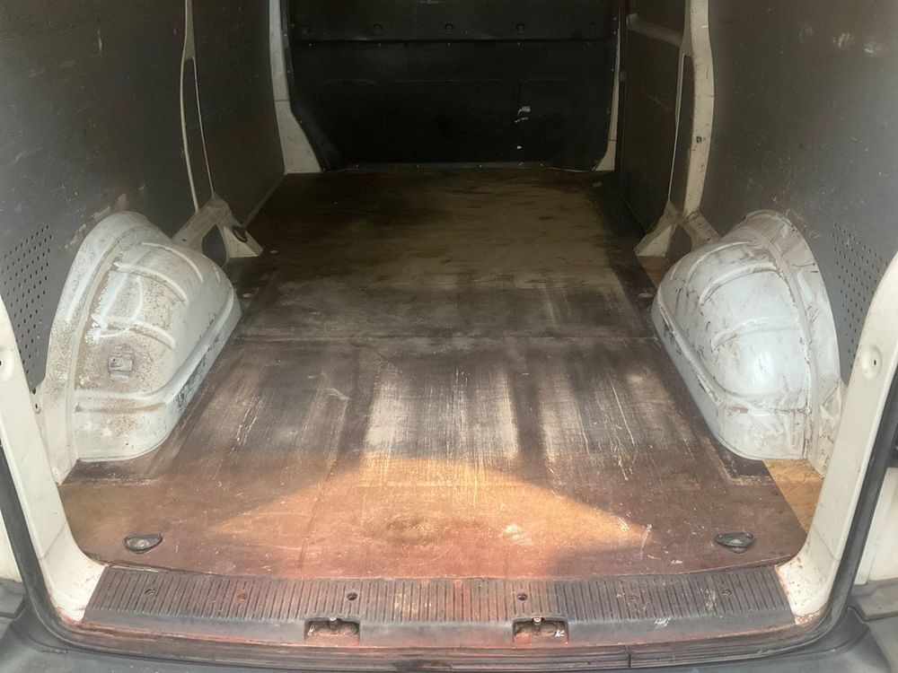 Divers Volkswagen T5 Transporter 2.5 TDI LONG 2009 occasion 44320 Saint-P&egrave;re-en-Retz