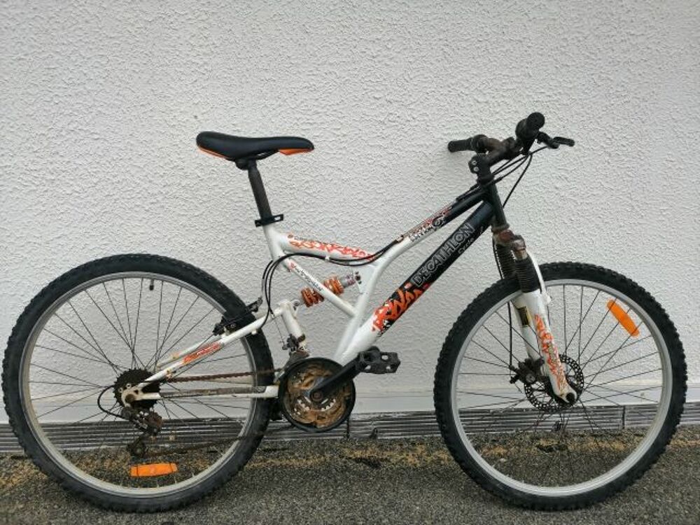 VTT 26 pouces suspendu D&eacute;cathlon Vélos