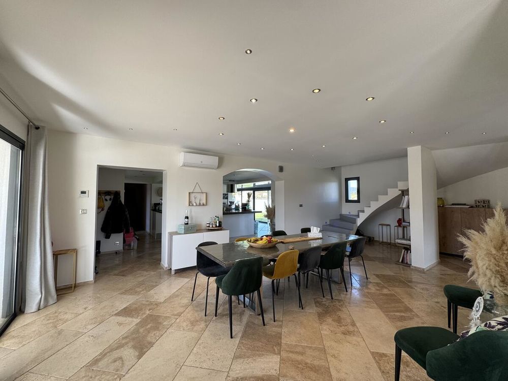 � vendre  Maison Pierrefeu-du-Var (83390)