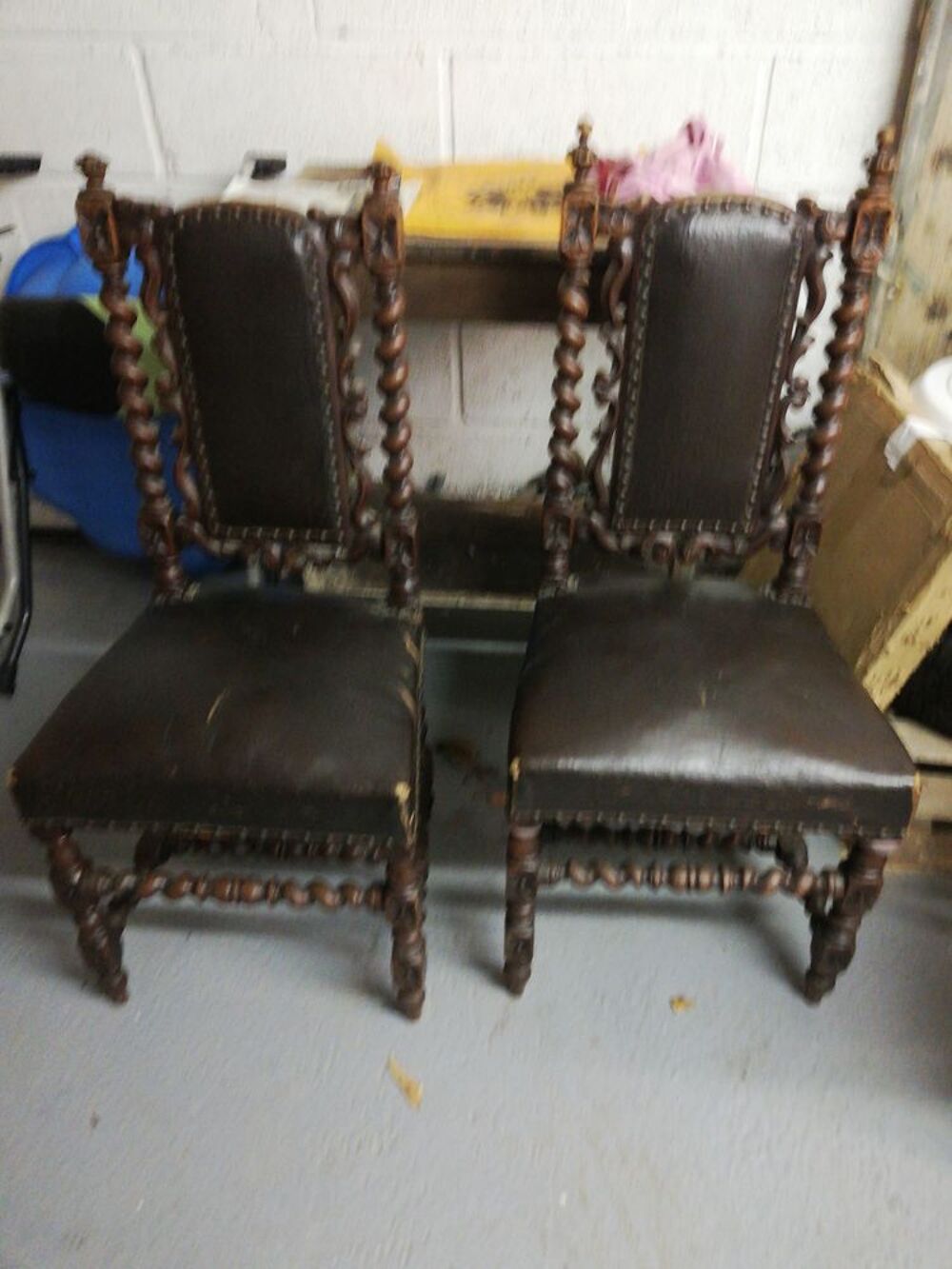 Deux chaises ancienne &agrave; r&eacute;nover Meubles