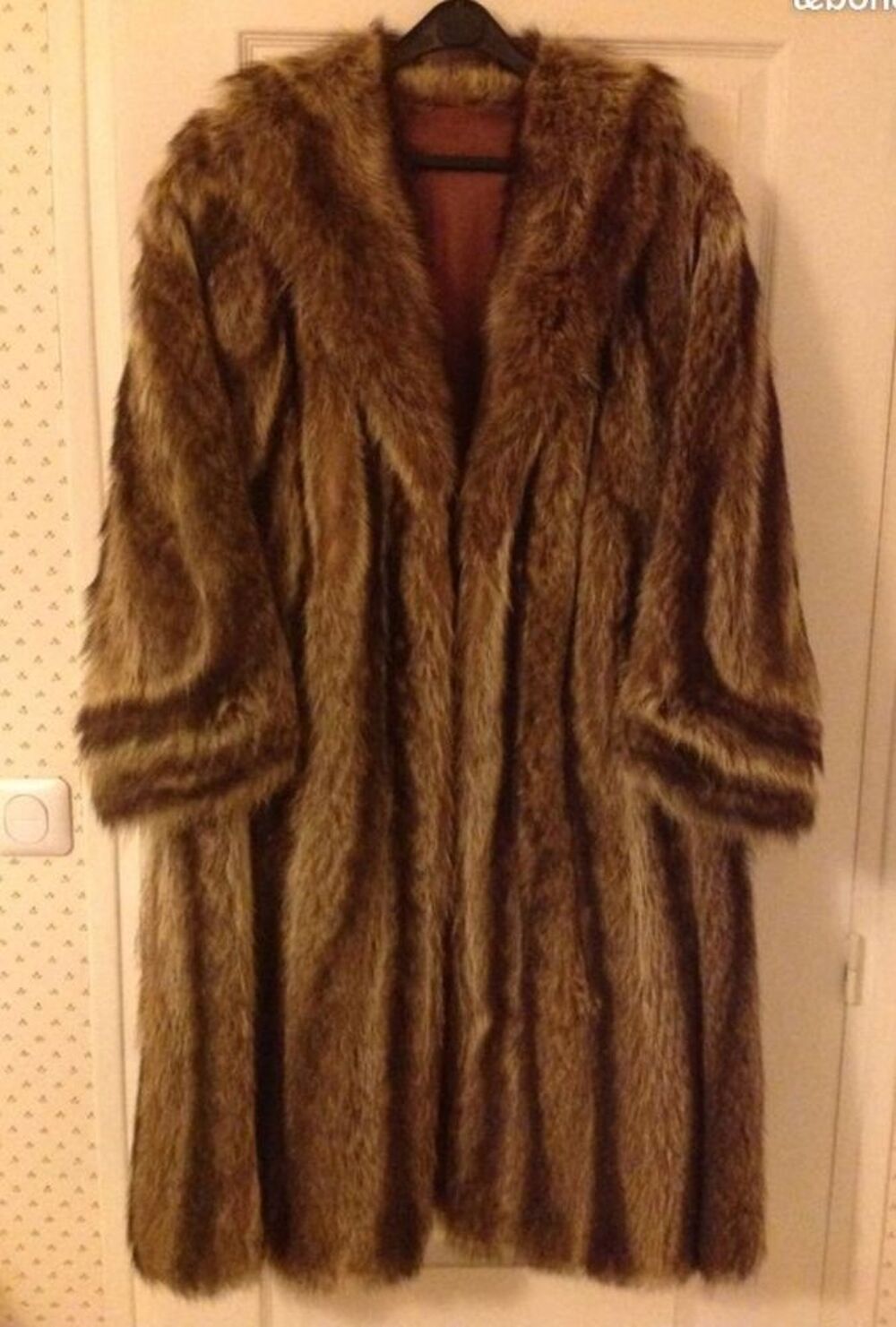 Magnifique manteau de fourrure en marmotte Vêtements