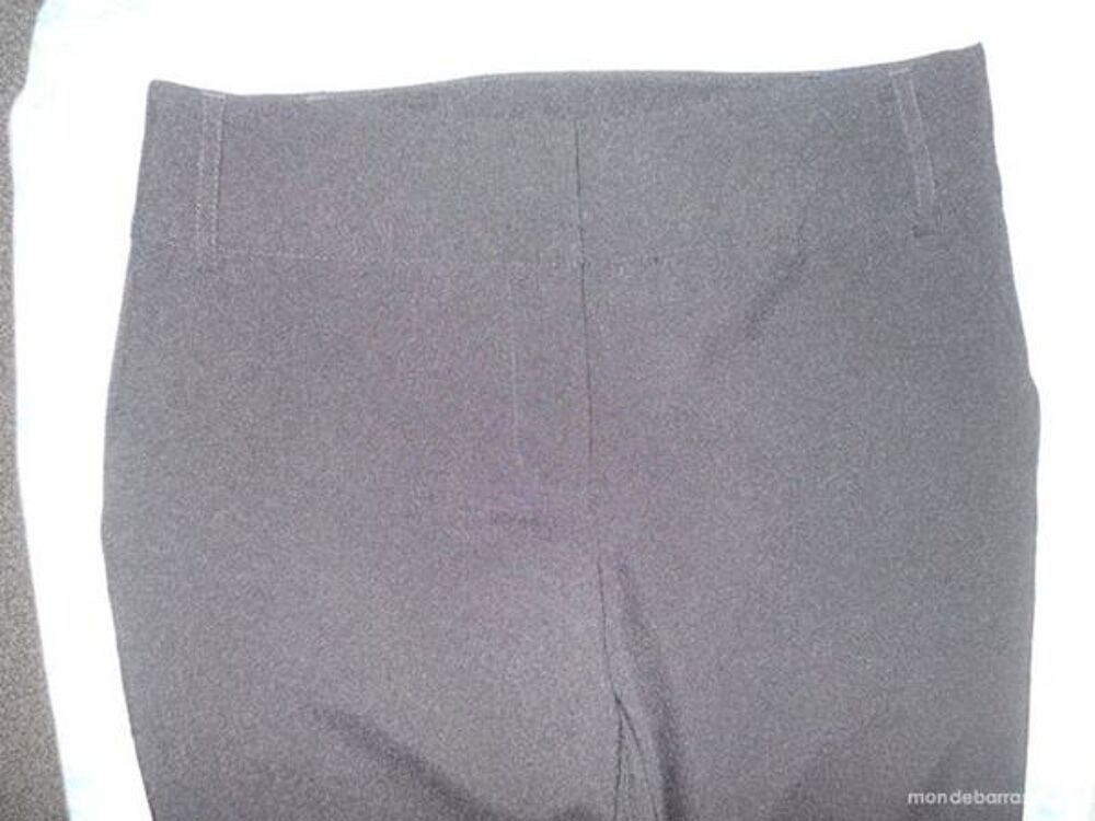 Pantalon noir polyester taille 38 neuf Vêtements