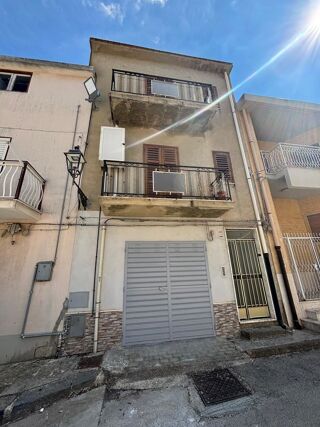  Appartement � vendre 5 pi�ces 120 m� Montedoro, cl, italia