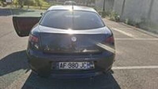 GT 1.9 JTD 150 Distinctive 2004 occasion 69320 Feyzin