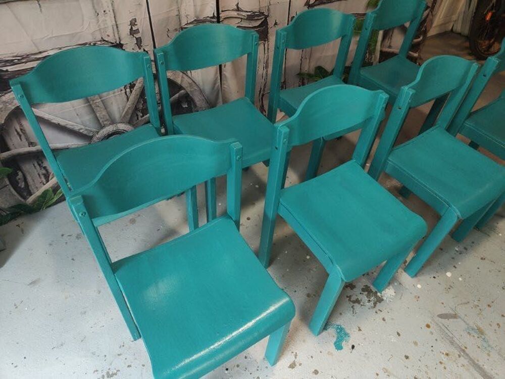 lot de 8 chaises en bois TBE Meubles