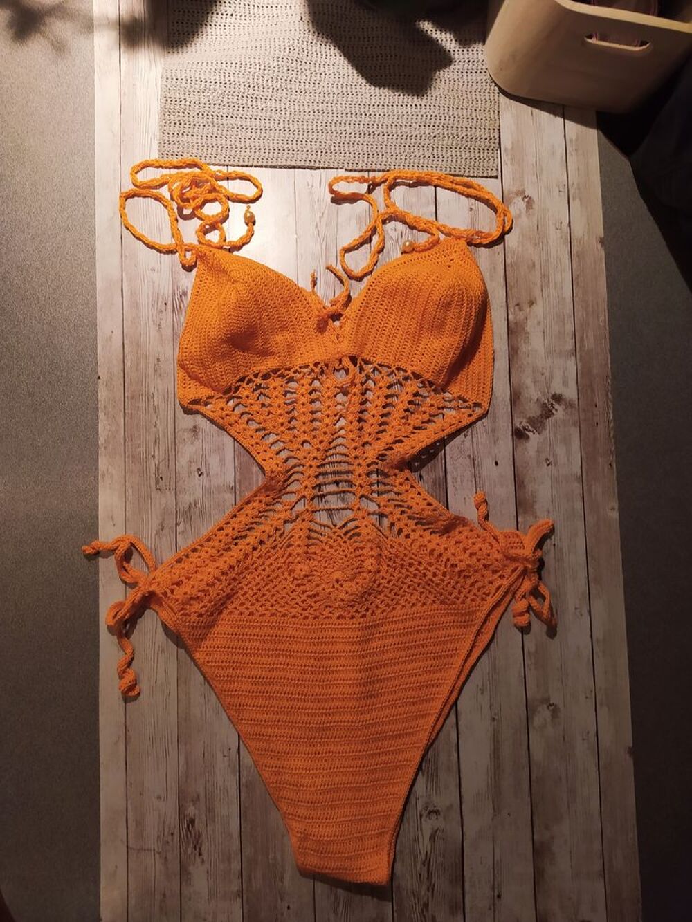 PI&Egrave;CES SEXY UNIQUE EN CROCHET Vtements