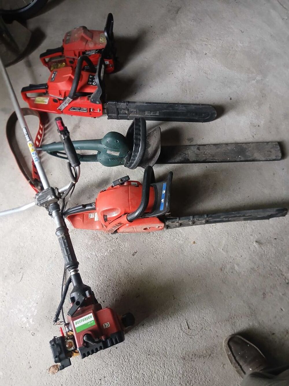 &agrave; vendre tron&ccedil;onneuse +taille-haie avec photos Jardin