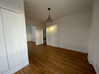  Appartement à louer 3 pièces 68 m²