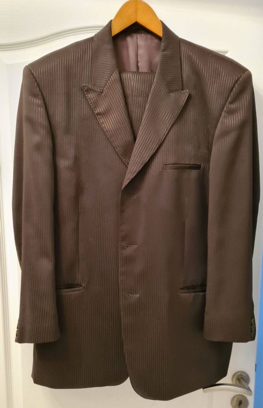 Costume marron Vêtements