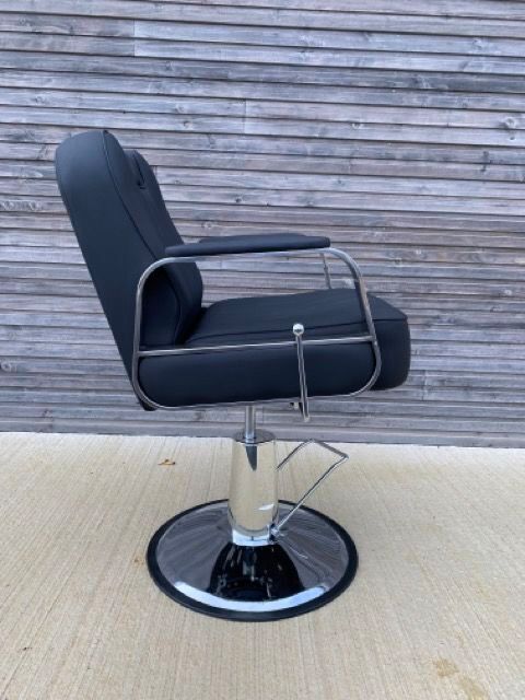Chaise de qualit coiffure barbier. 299 Montpellier (34)