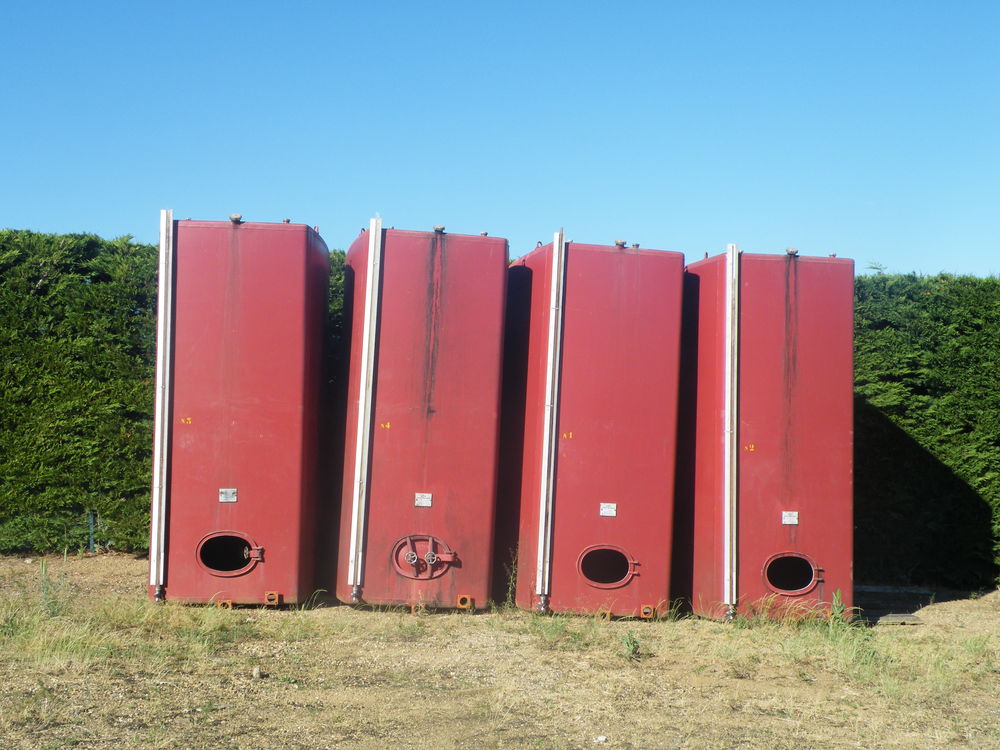 Cuve &agrave; vin ou eau Jardin