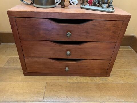 Petit meuble 3 tiroirs 4 Les Mesneux (51)