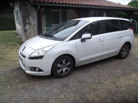 Peugeot 5008 1.6 HDi 112ch FAP BVM6 Access 5pl